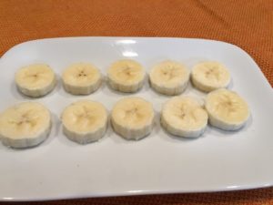 Sliced bananas for arctic monkey bites